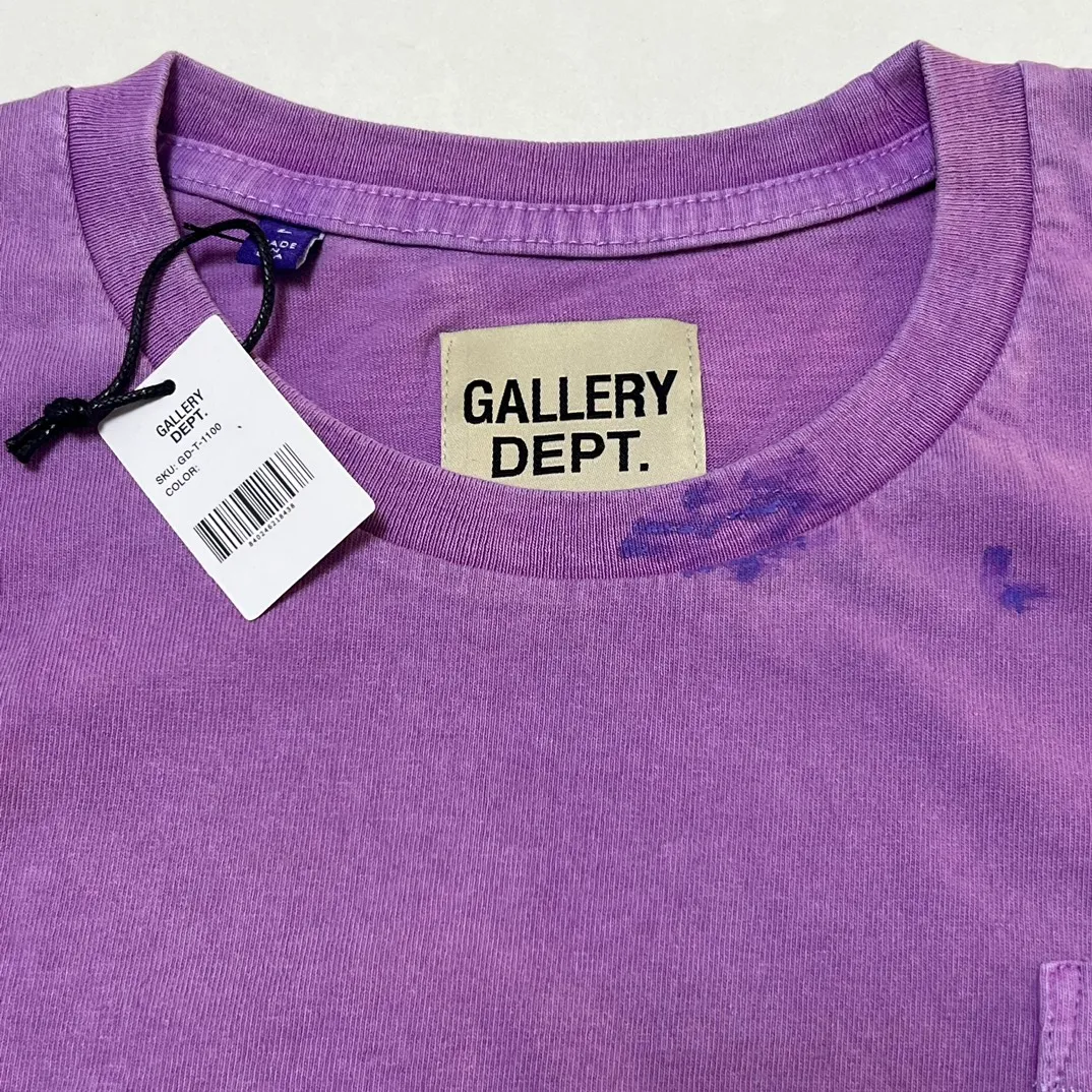 New models in stock! GALLERY DEPT VINTAGE LOGO PAINTED TEE PURPLE Purple ink splashed distressed short sleeves Retro English pocket TEE Purple S-XL Ready-to-wear dyeing Fried salt distressing Hand-sewn plaster bone Very heavy industry Manufacturing dark and light fading technology Hand-splashed ink graffiti Genuine acrylic material
